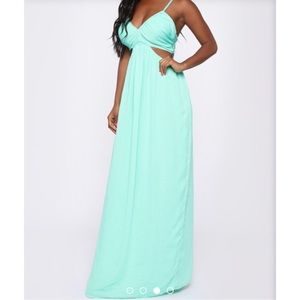 Fashion Nova Cut out maxi dress - Large - NWT